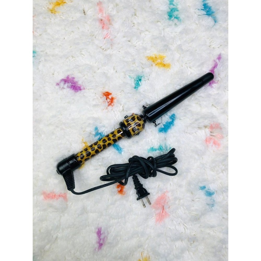 Hot Tools Leopard Curling Wand
